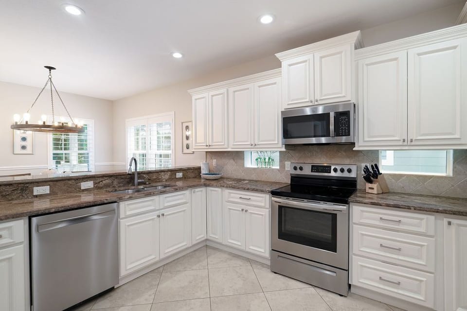 Fully equipped kitchen
