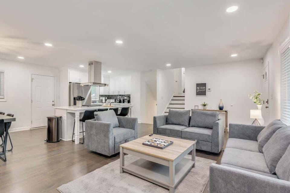 "The house was a nice stay everything was put together nice clean & beautiful!!"