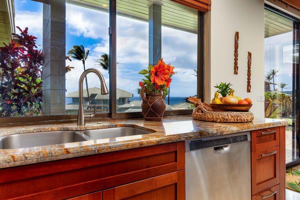 Kitchen fully appointed