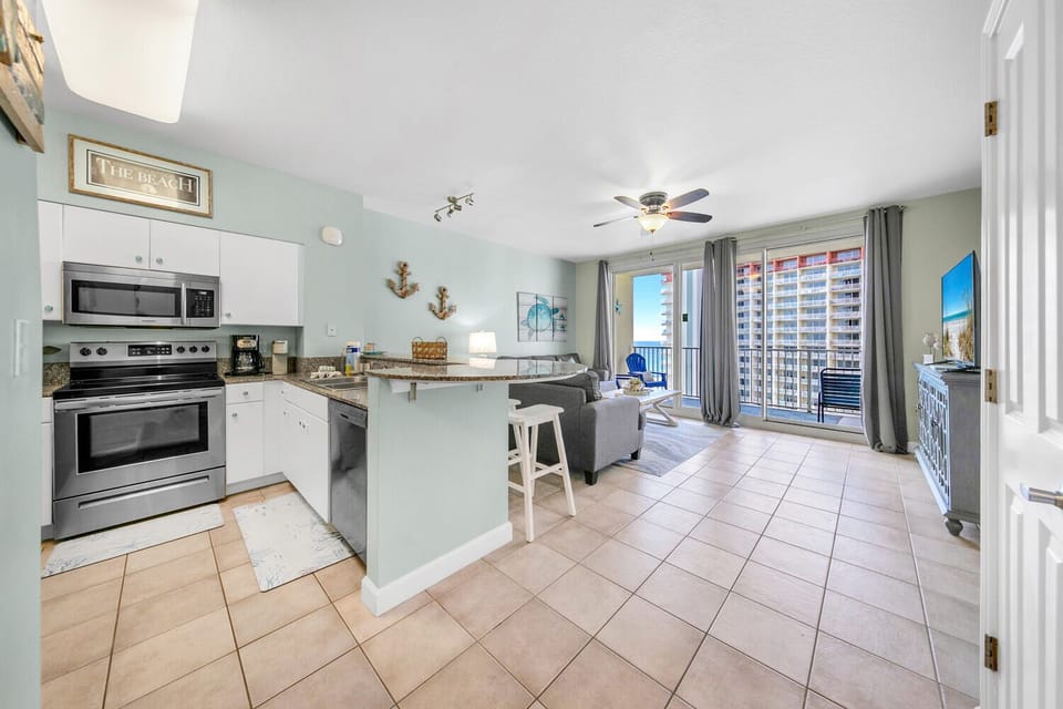 Kitchen and living room