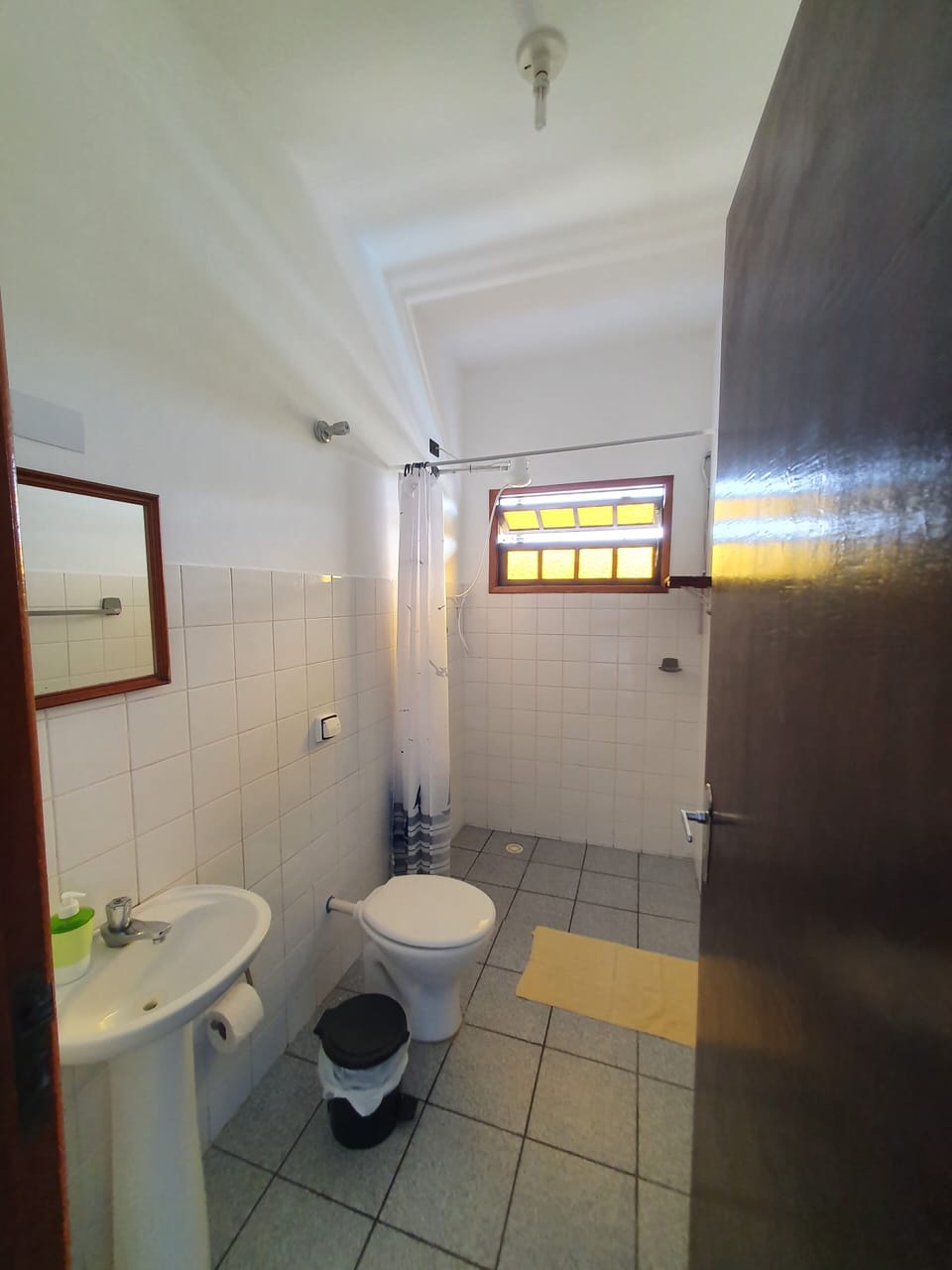 Family Room | Bathroom