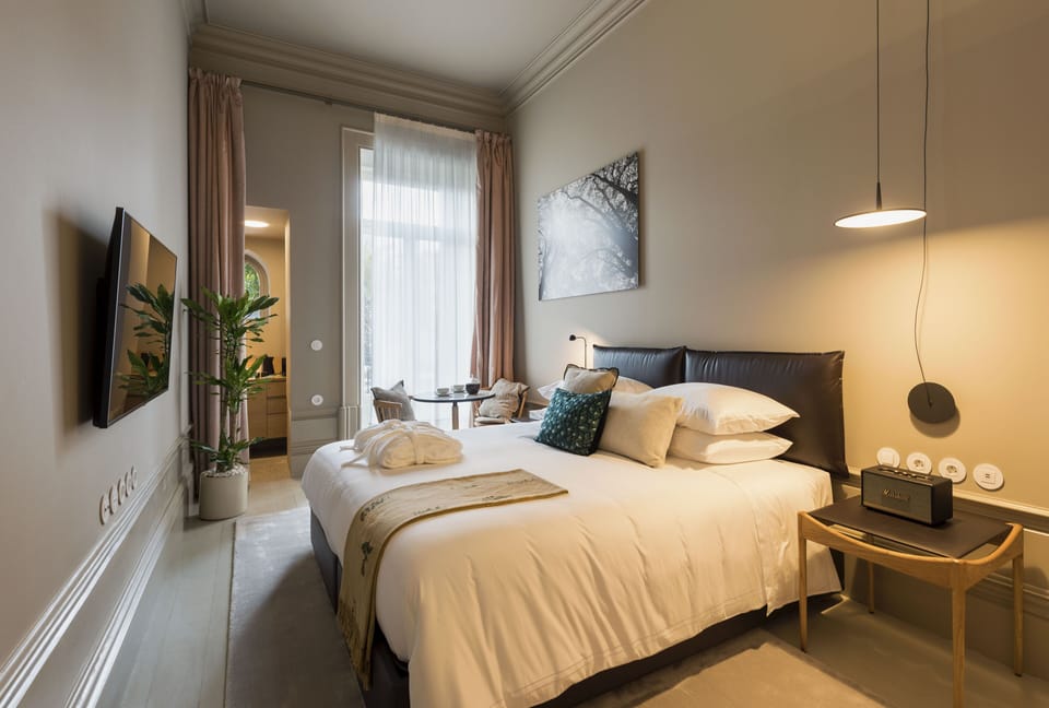 Deluxe Double or Twin Room | Premium bedding, minibar, in-room safe, individually decorated