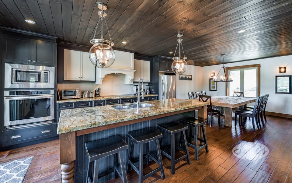 Kitchen, Bar Seating &amp; Dining