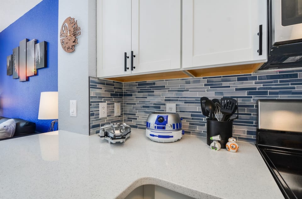R2D2 toaster and Millennium Falcon Waffle Iron