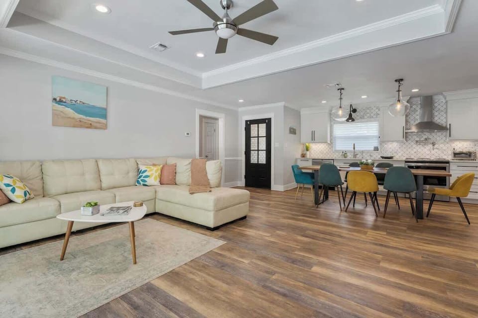 Plenty of space for relaxing after visiting nearby beaches, casinos, live entertainment, festivals, farmer’s markets, restaurants 