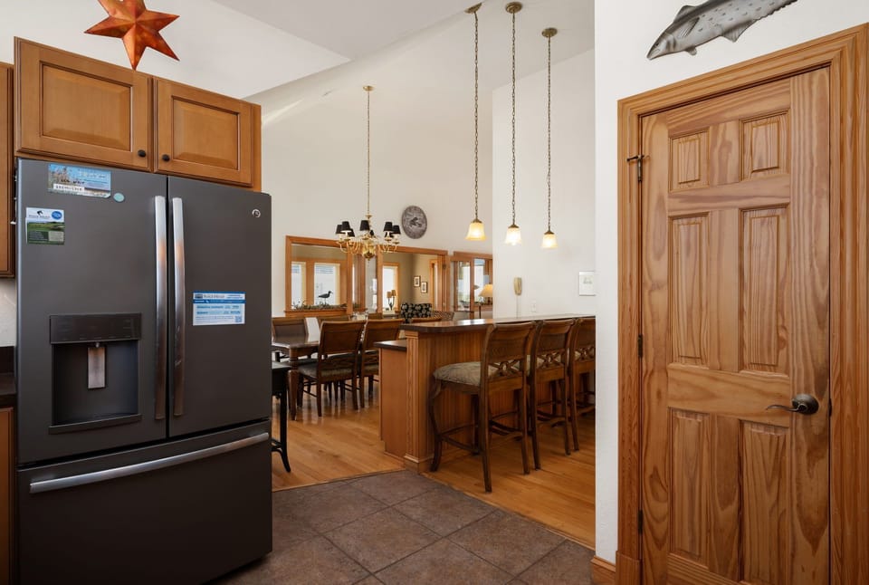 Soundbreeze Sunset | TL Kitchen Area