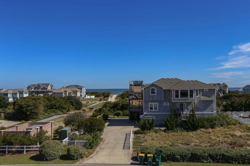 Sundeck View 2024