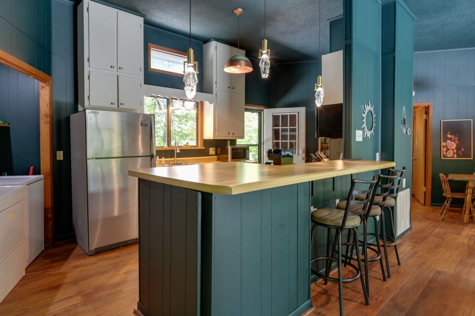 Kitchen | Keurig & Standard Drip Coffee Makers | Washer/Dryer