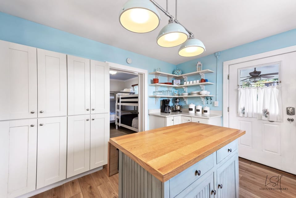 Bunk Room Off Kitchen