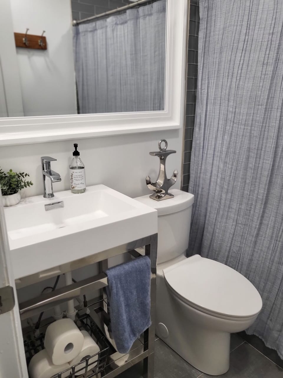 Bathroom first floor. 