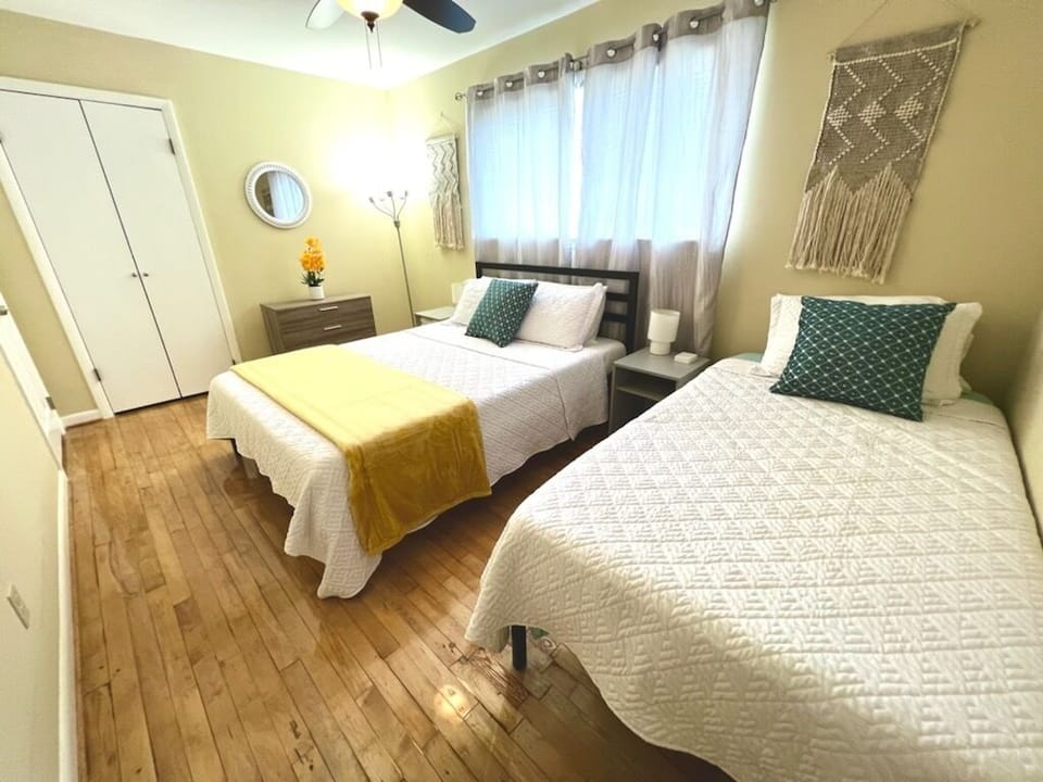 3rd Bedroom - Queen and Twin (3)