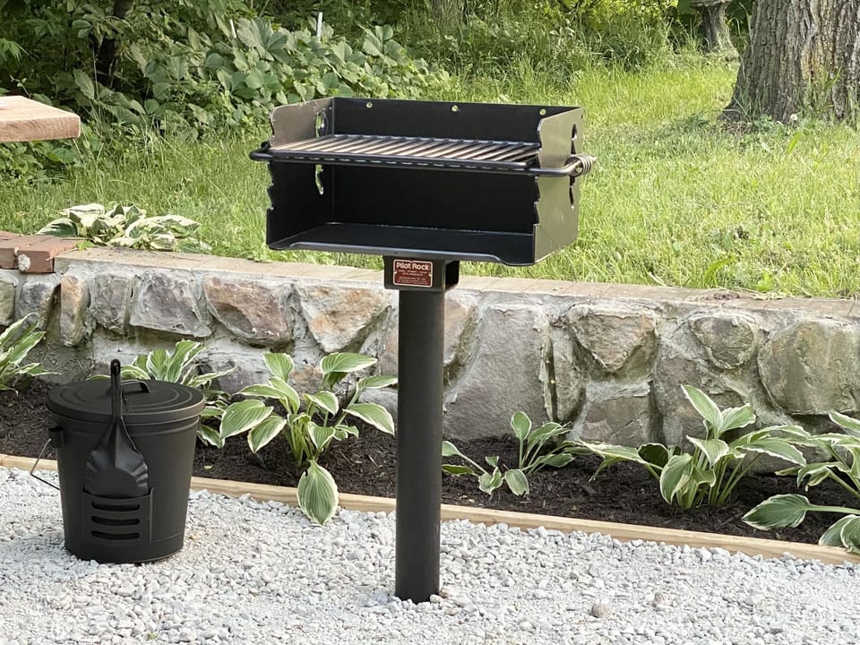 Park-style Charcoal Grill 