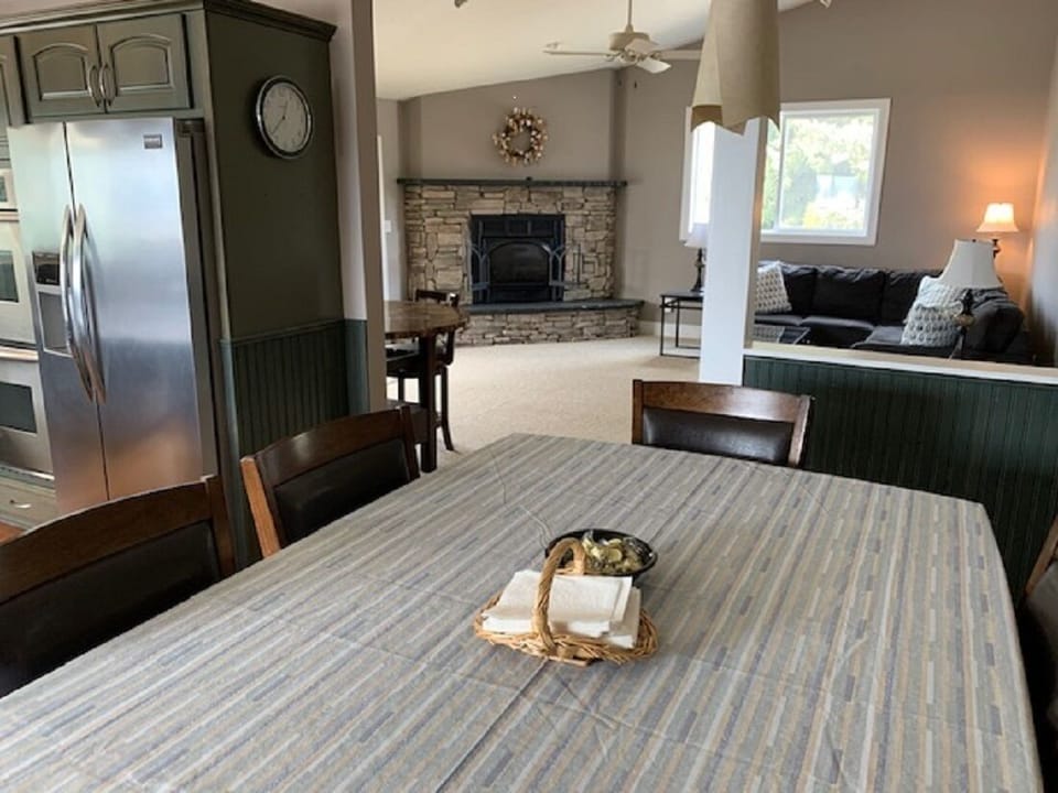 Looking from kitchen into living room.