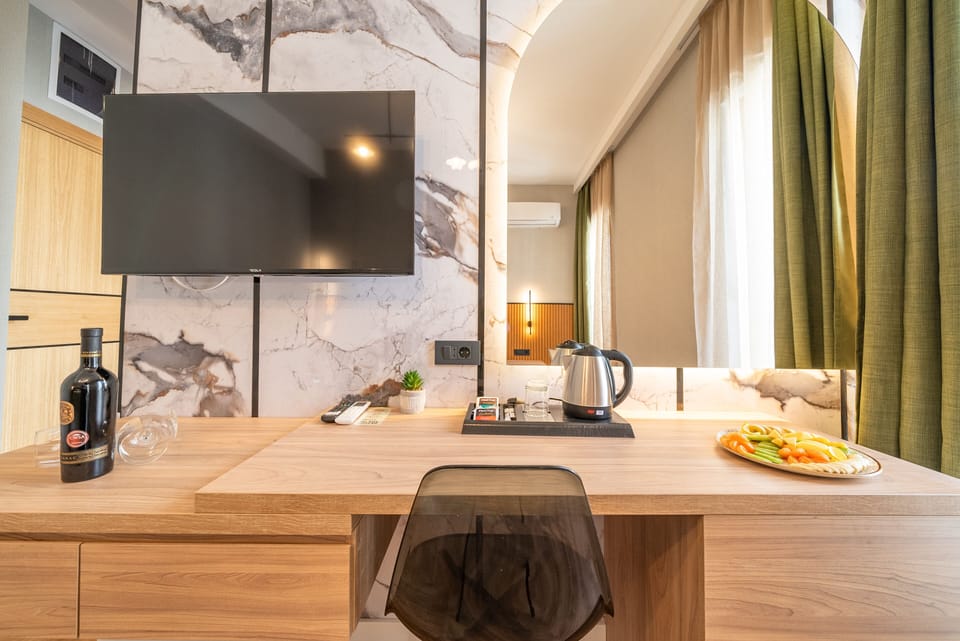 Standard Double Room | Memory foam beds, minibar, individually decorated, desk