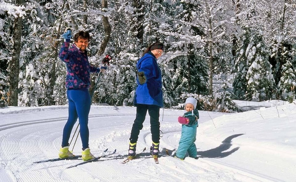Quality time cross-country family skiing at Priest lake