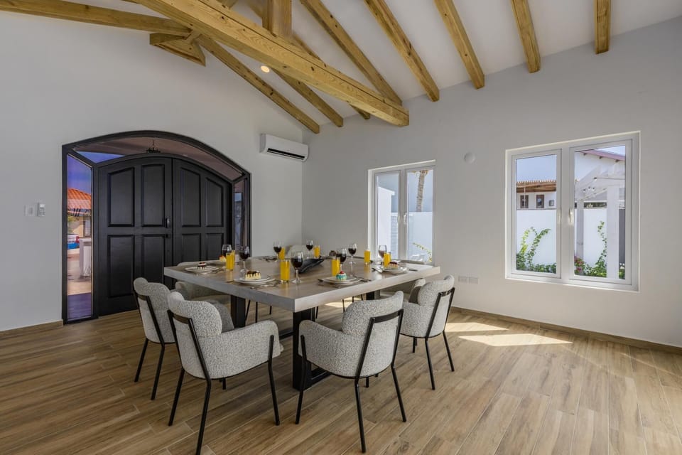 An amazing moment awaits. Your long-awaited vacation and perfect appetite will undoubtedly return while eating at the 8-seater dining table with soft and cushioned seats