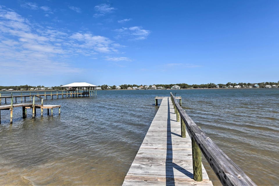 Shared Boat Dock & Launch
