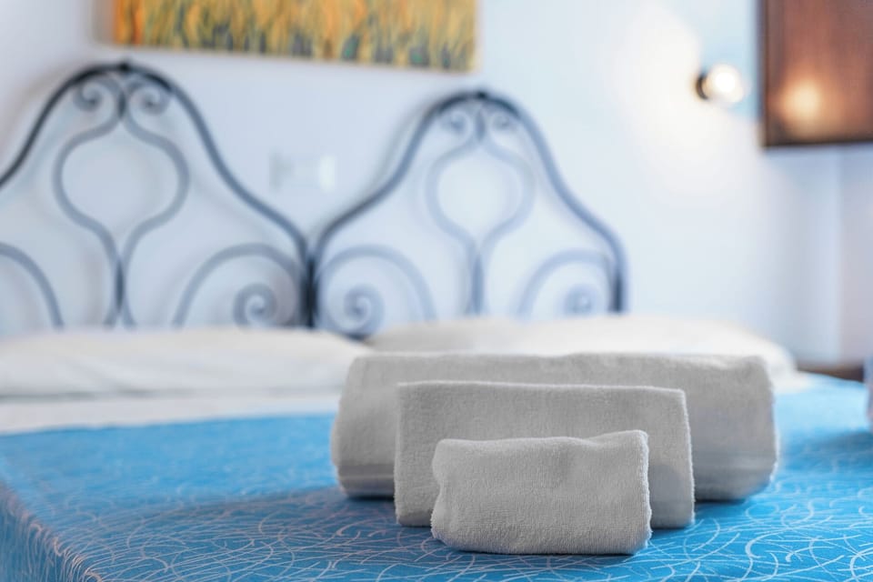 Comfort Double or Twin Room | Desk, laptop workspace, free WiFi