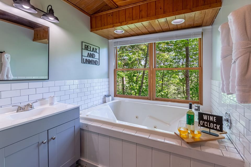 Bring the relaxing indoors in the Jacuzzi Tub for 2 while still enjoying the view!