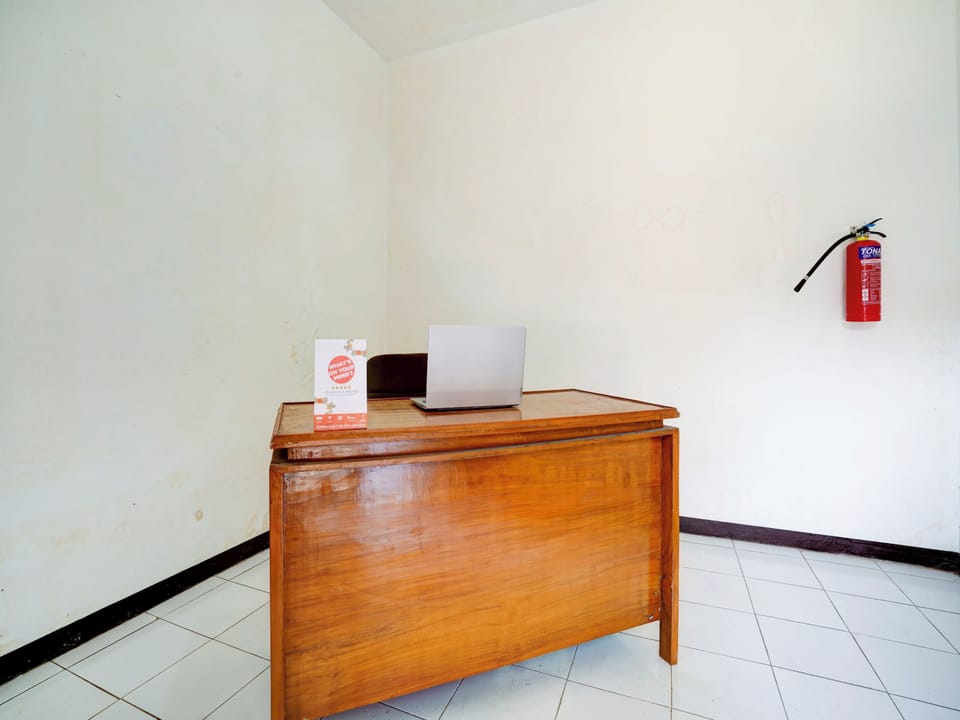 Spot ON 90200 Pondok Sabaraya Cileunyi Syariah Hotel in West Java