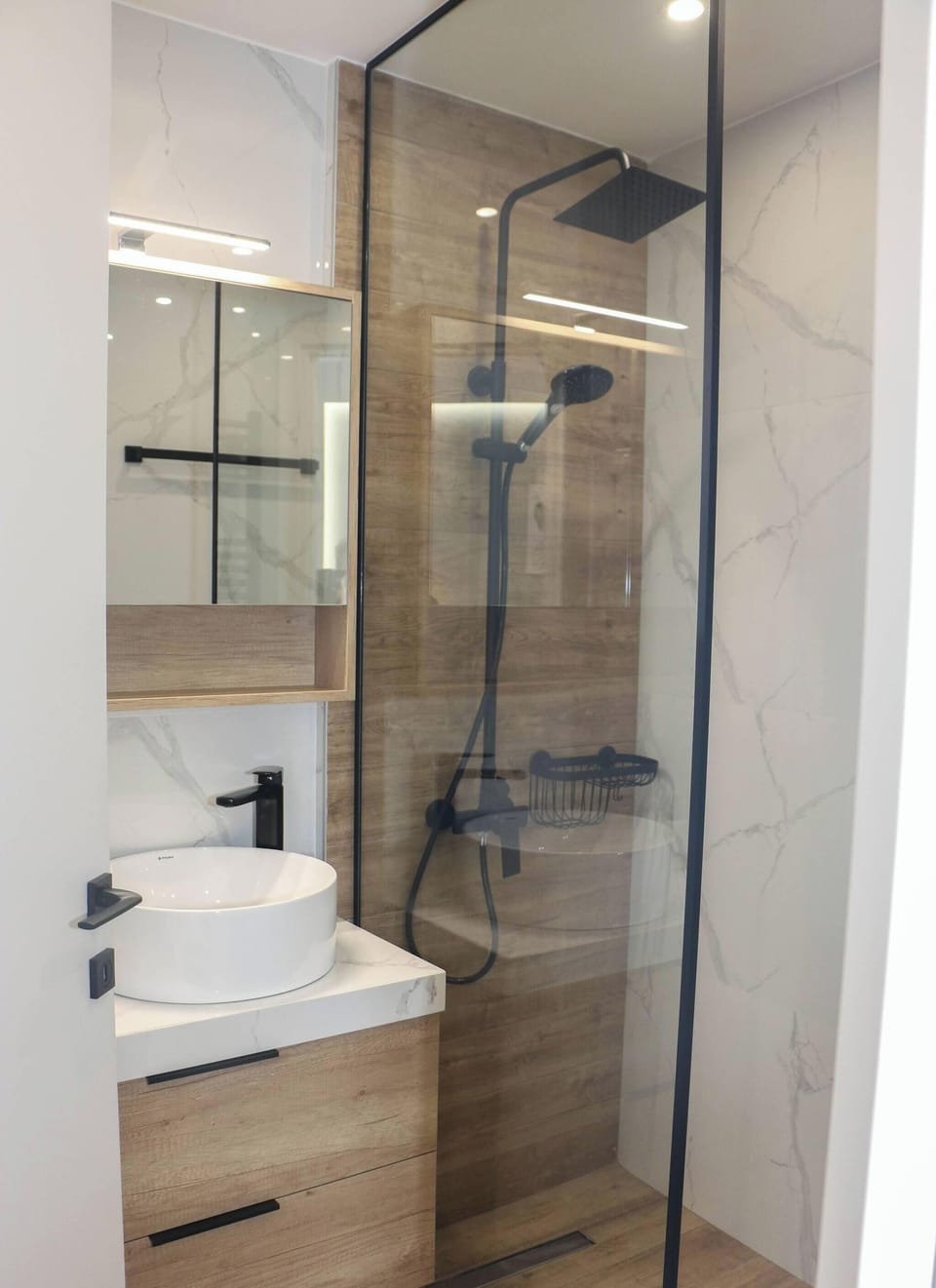 Luxury 80m2 Apartment With Balkony Downtown Apartment in Thessaloniki