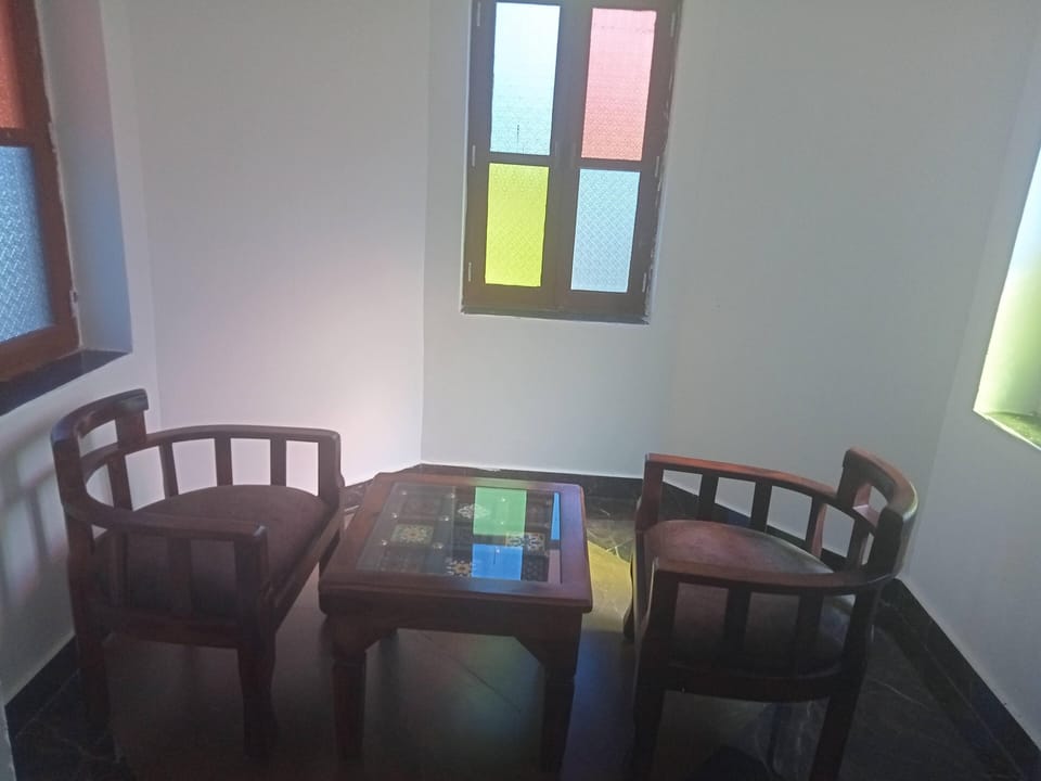 Premium Studio Suite | In-room dining