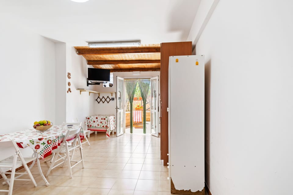 Apartment | 1 bedroom, iron/ironing board, free WiFi, bed sheets