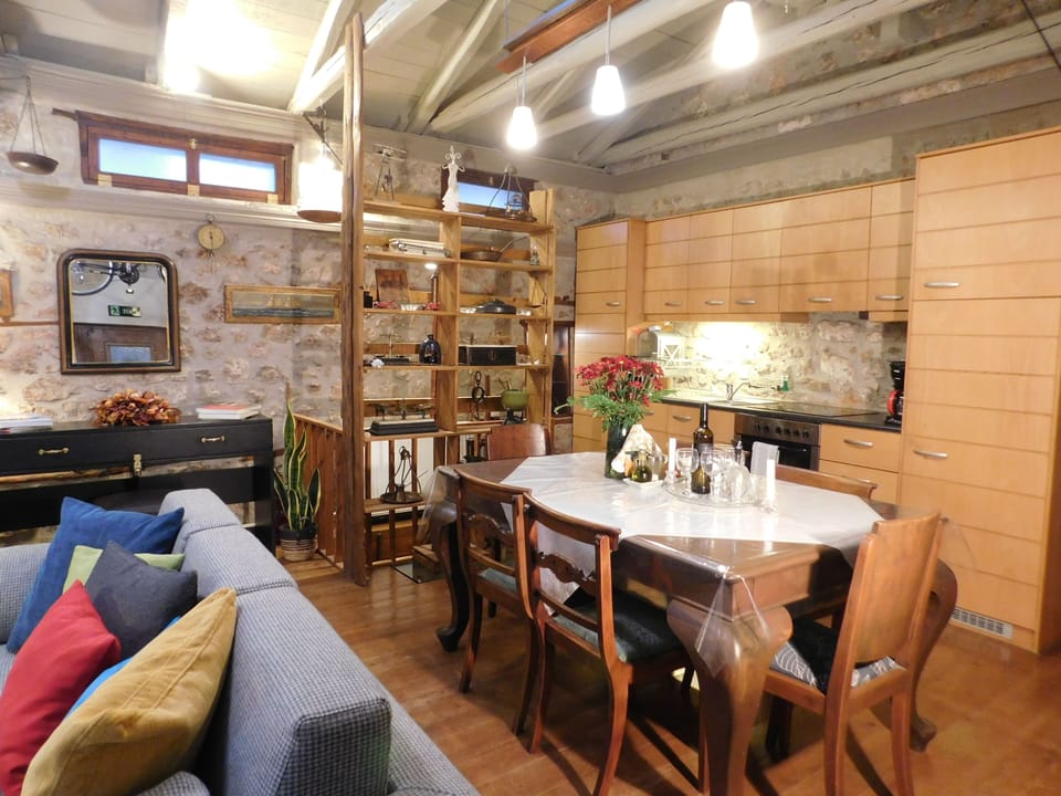 The dinning area and the kitchen are in the open living space