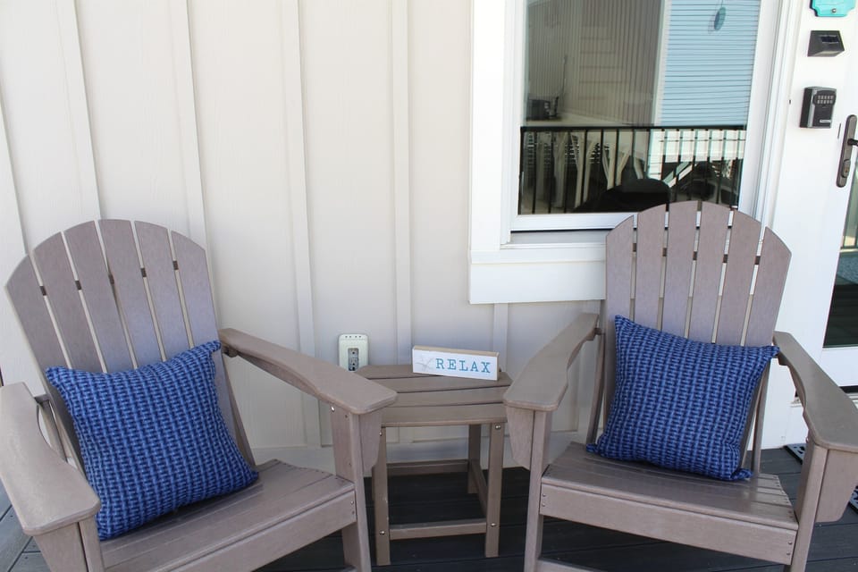 Porch seating perfect for slow beach mornings
