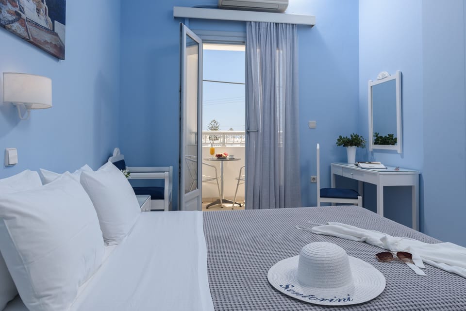 Superior Double Room | In-room safe, iron/ironing board, free WiFi, bed sheets