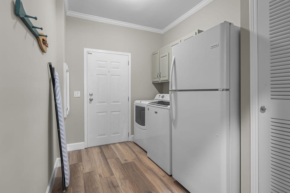 Laundry room w/ a 2nd fridge!