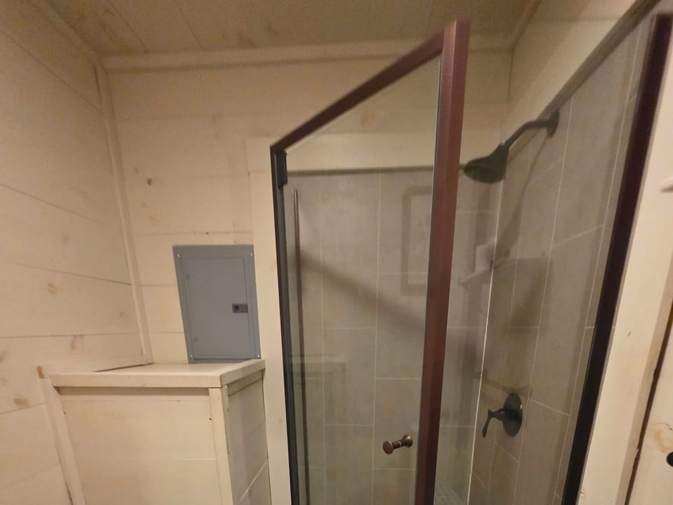 Glass corner shower