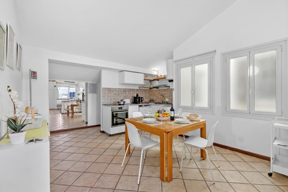 Kitchen and dining area