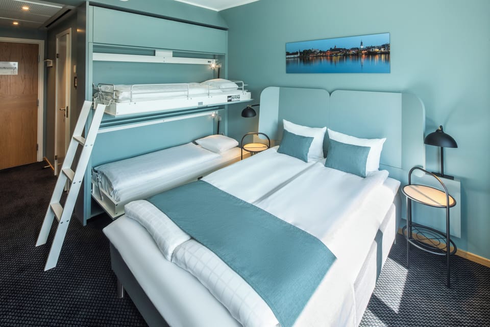 Junior Suite | Iron/ironing board, free cribs/infant beds, free WiFi, bed sheets