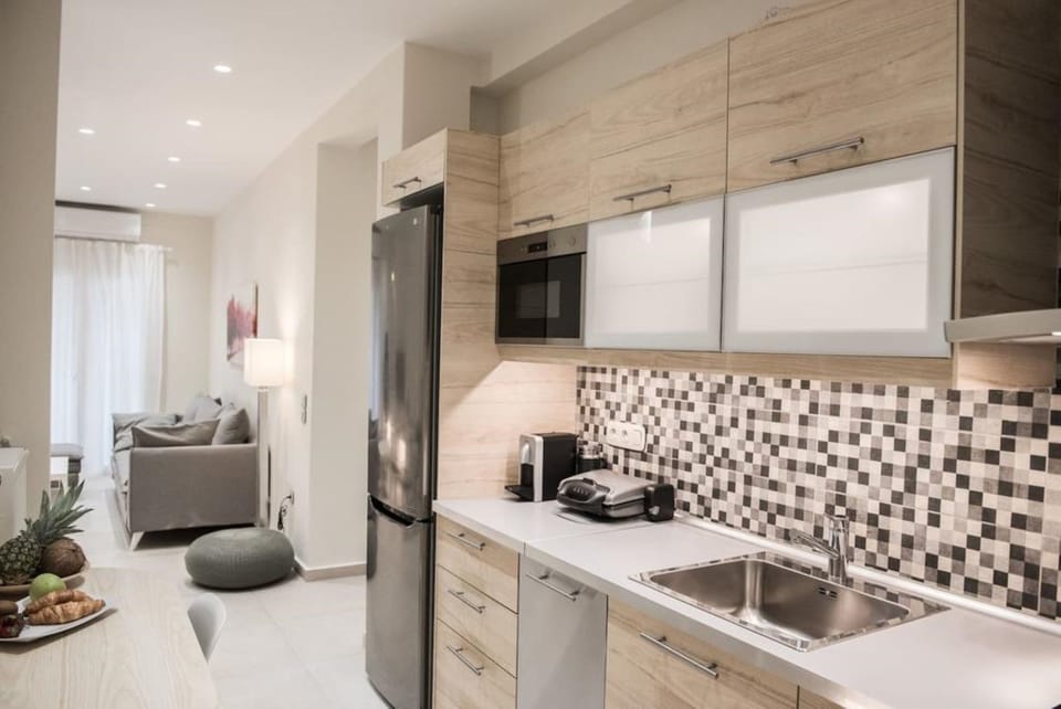 Luxury Apartment, 2 Bedrooms | Private kitchen | Full-size fridge, oven, stovetop, electric kettle