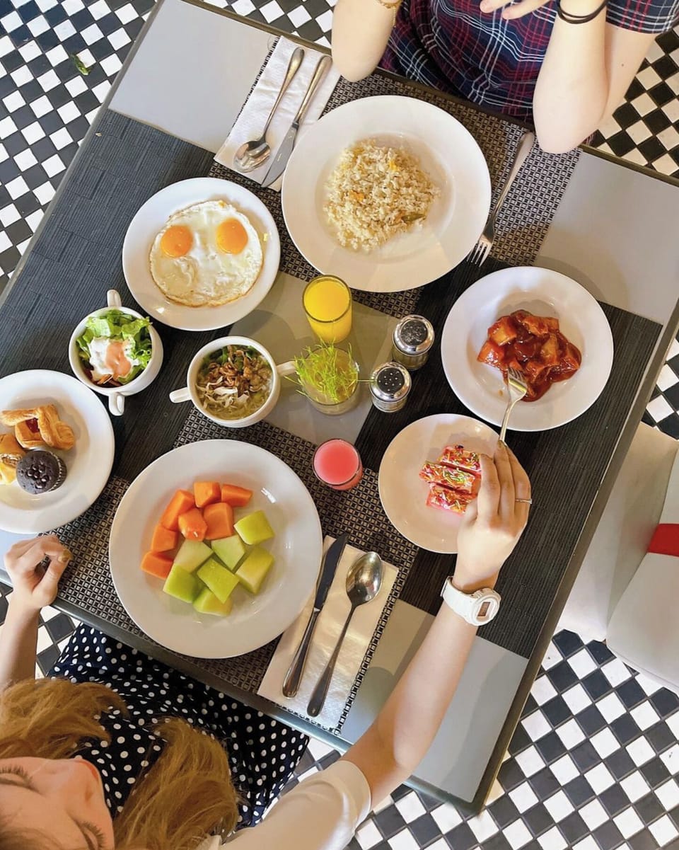 Daily continental breakfast for a fee