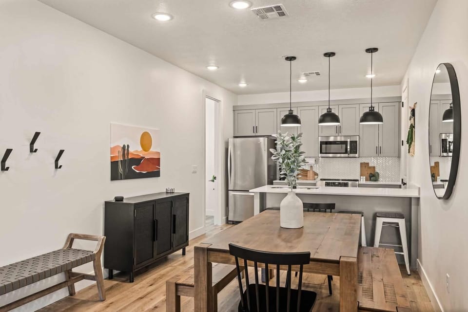 Condo, 3 Bedrooms | Private kitchen | Coffee/tea maker, fridge, oven, toaster