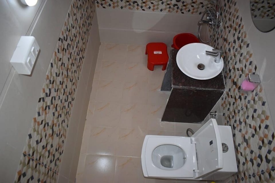 Dome Tents | Bathroom