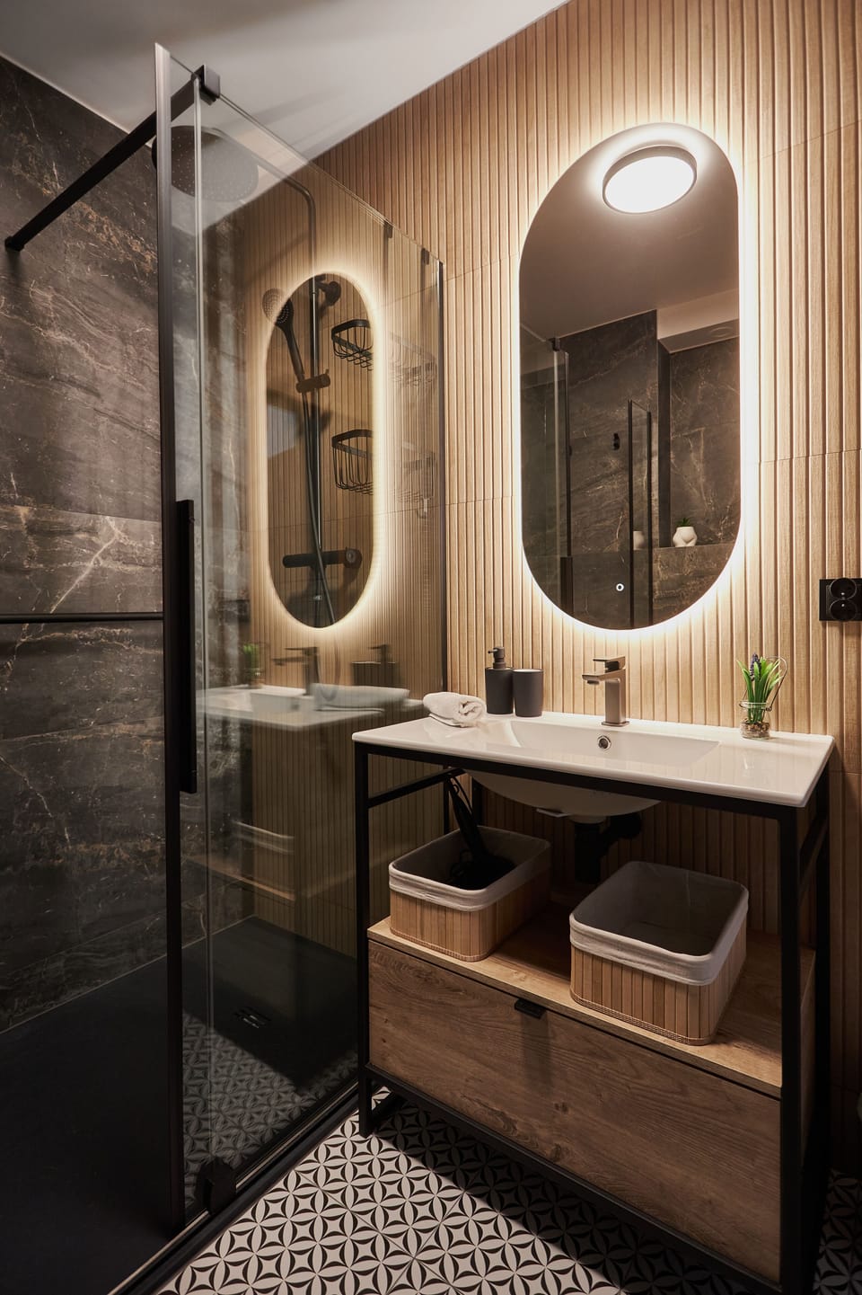 Standard Apartment | Bathroom | Hair dryer