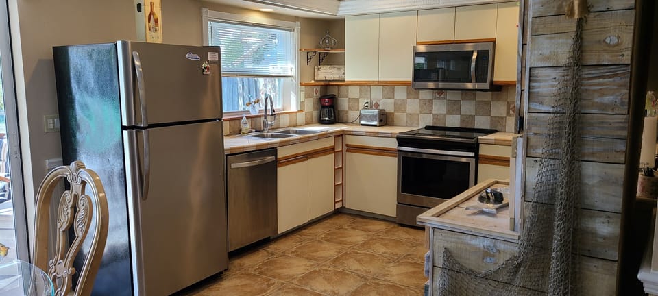 applianced kitchen