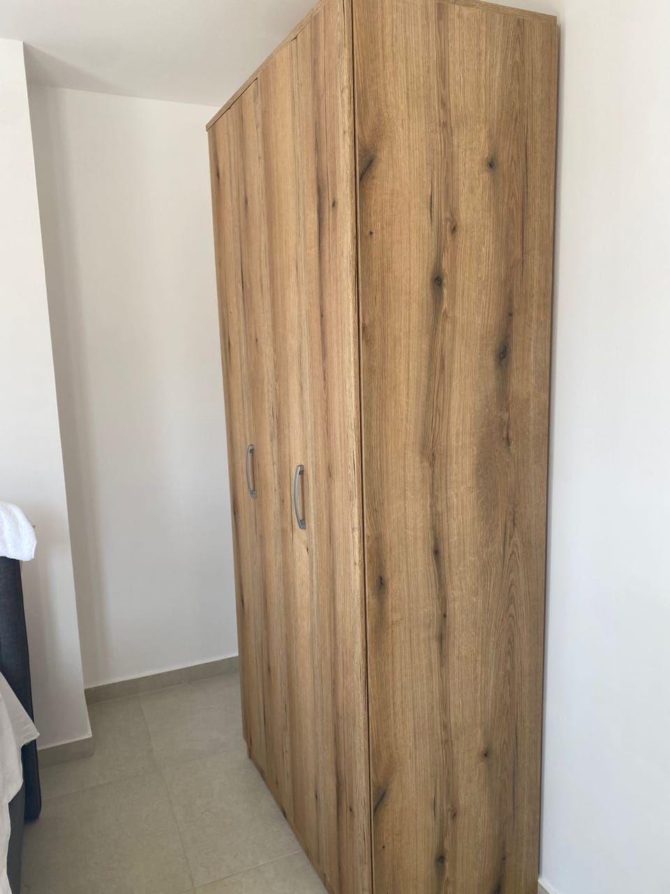 Family Room | Minibar, in-room safe, desk, blackout drapes