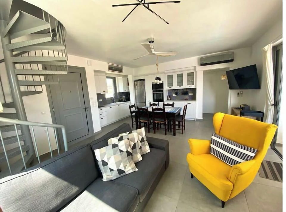 Living Room, Kitchen Space