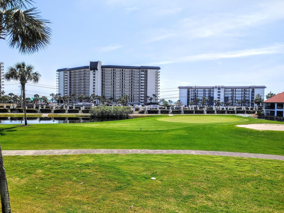 Peek-a-Boo Gulf Views between Beachfront Towers