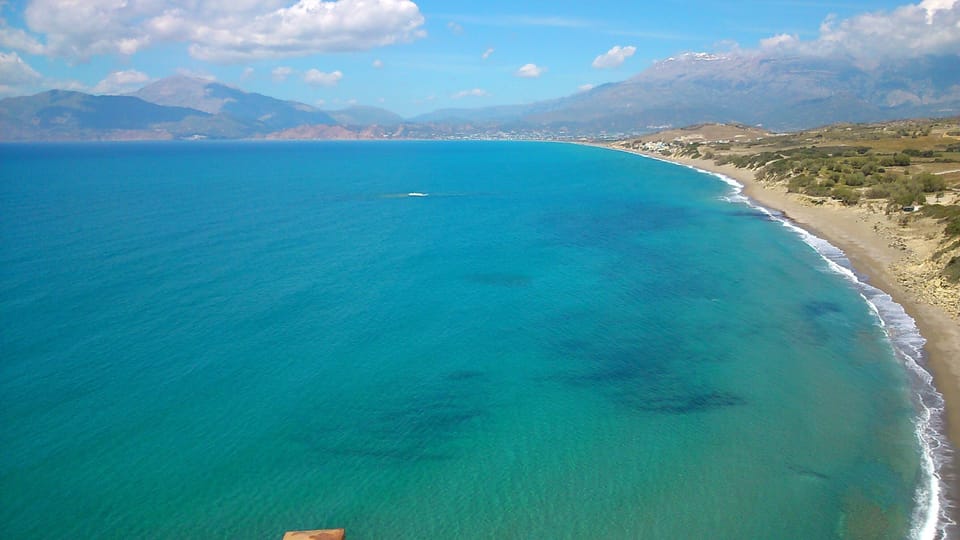 Komos Beach