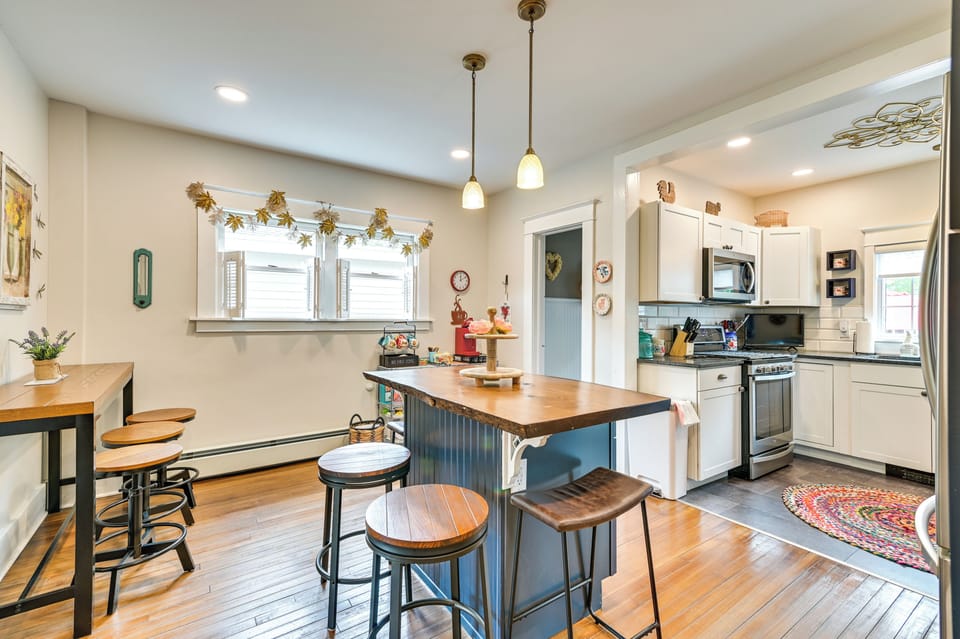 Kitchen Area | Spices | Blender | Cooking Basics | Crockpot