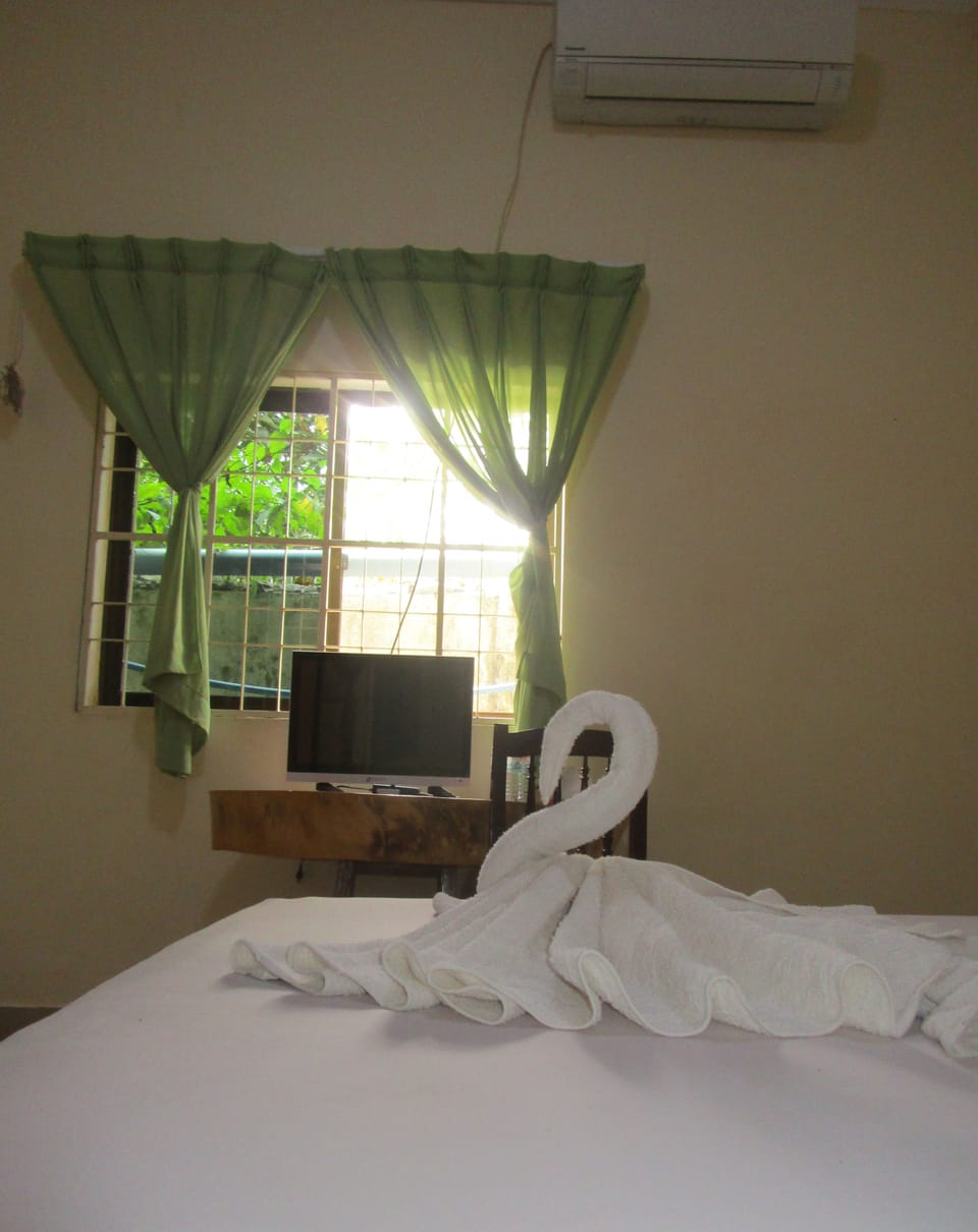 Basic Double Room | WiFi (free)