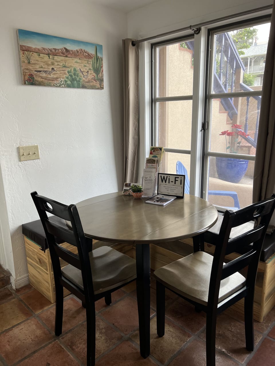 Cute dining table perfect for sharing a meal or doing work. 