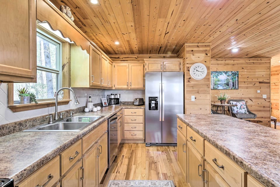 Kitchen | Dishware/Flatware