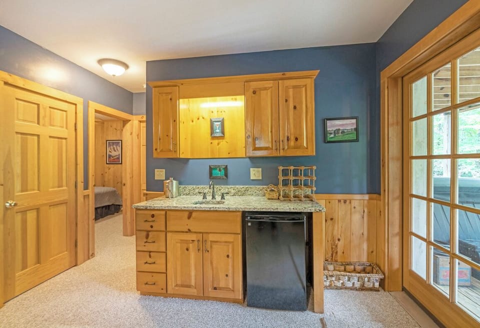Rec Room--- Wet Bar Area Downstairs