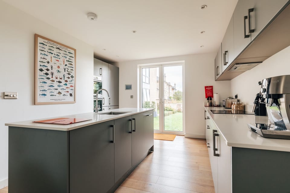 Fully fitted and equipped modern kitchen 